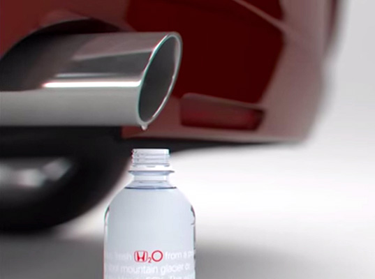 Honda производит питьевую воду из выхлопных газов